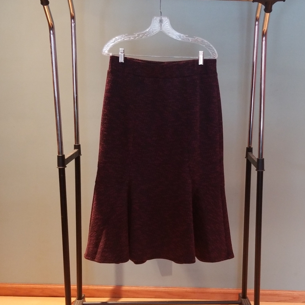 PRICE DROP Midi flare skirt